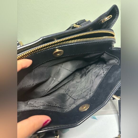 Michael Kors Camille Medium Satchel Patent *DAMAGED* - Picture 4 of 16